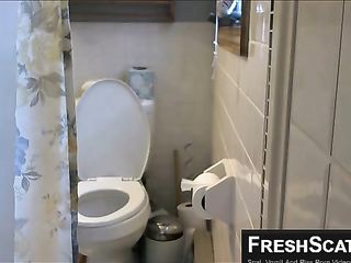 Black Girl Farting And Pooping On The Toilet Live