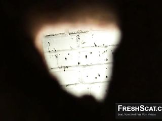 BBW With Bad Shaving Job Shits And Pisses In Scat Voyeur Webcam Scene