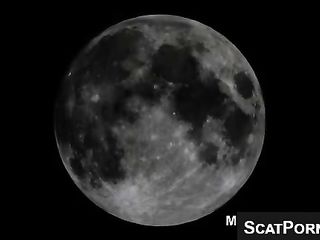 Hot Girl Shits And Stuffs Her Mouth With Scat