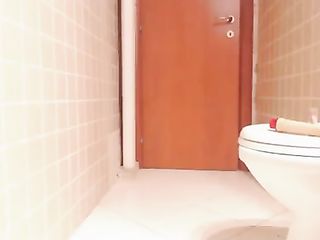 Hot Girl Masturbates In The Bathroom As She Shits, Smears And Tastes Her Scat