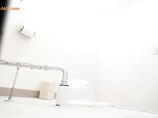 Gorgeous Asian Babe With Hairy Pussy Straining Her Ass Shitting On Webcam