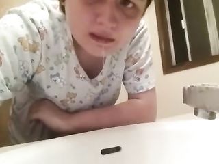18 Year Old BBW Bulimic Forcing Herself To Try And Puke