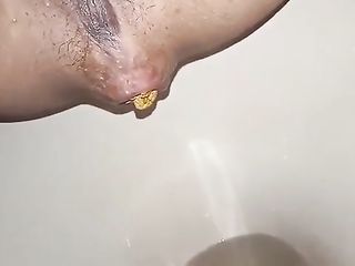 Ass Puckers While Shitting A Long Dump On Camera