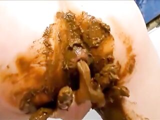 Girl shitting masturbating fisting and squirting