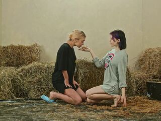 Horse Dung Lesbians - two girlfriends fucking