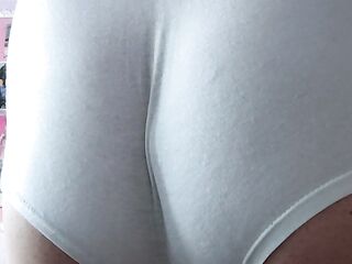 Nasty petite Girl Scat Play in Bathroom Quick Clip