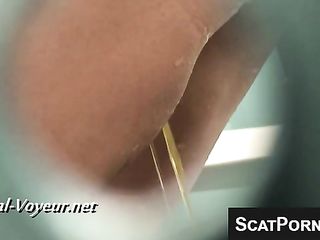 Hot Voyeur Scene Shows Girl Pissing Gold Urine Through Her Bathing Suit